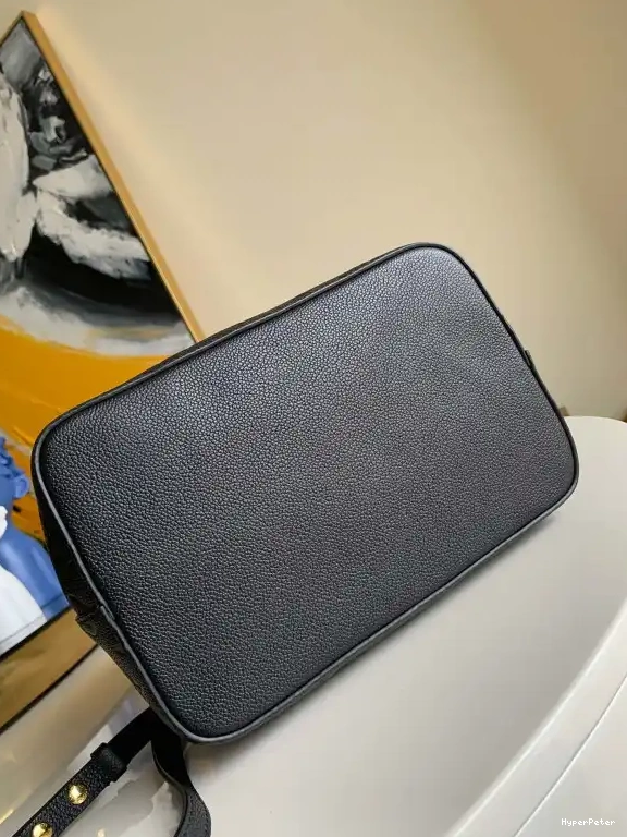 MM NEONOE LOUIS VUITTON 0530